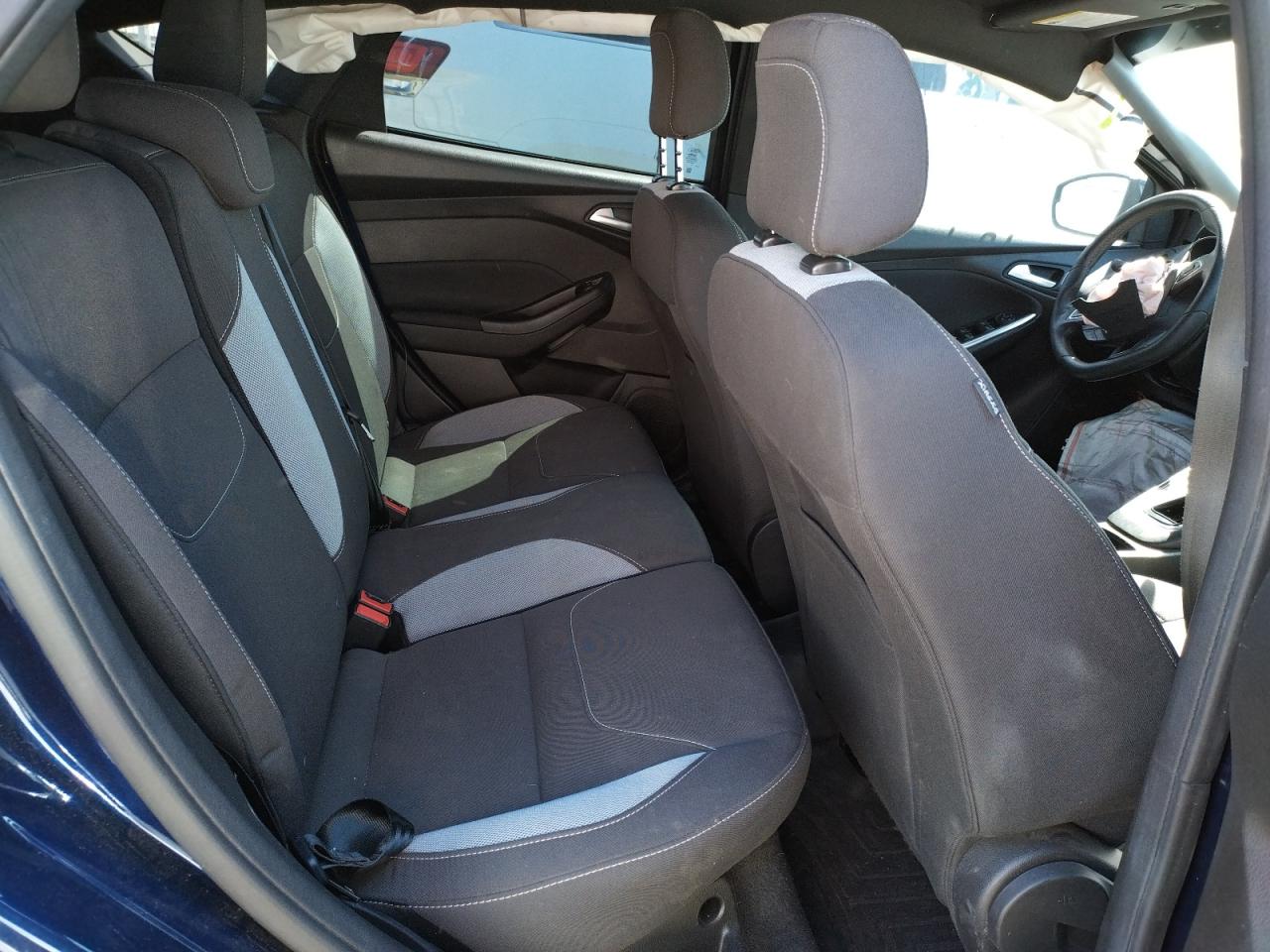 Photo 6 from auction – 2016 FORD FOCUS ST with VIN 1FADP3L95GL384252