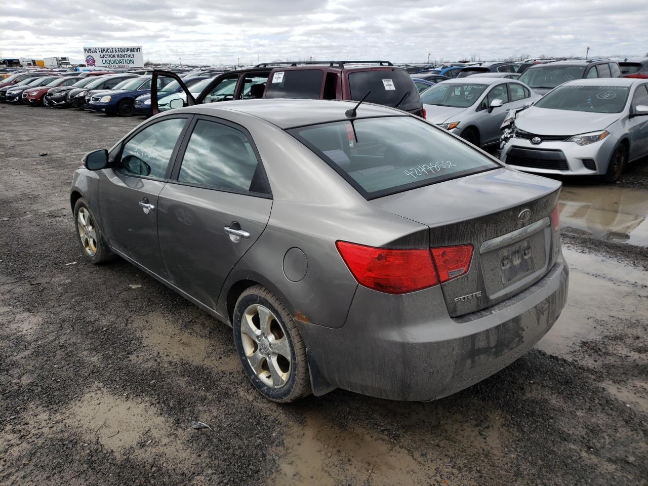 Photo 3 from auction – 2010 KIA FORTE EX with VIN KNAFU4A26A5277663