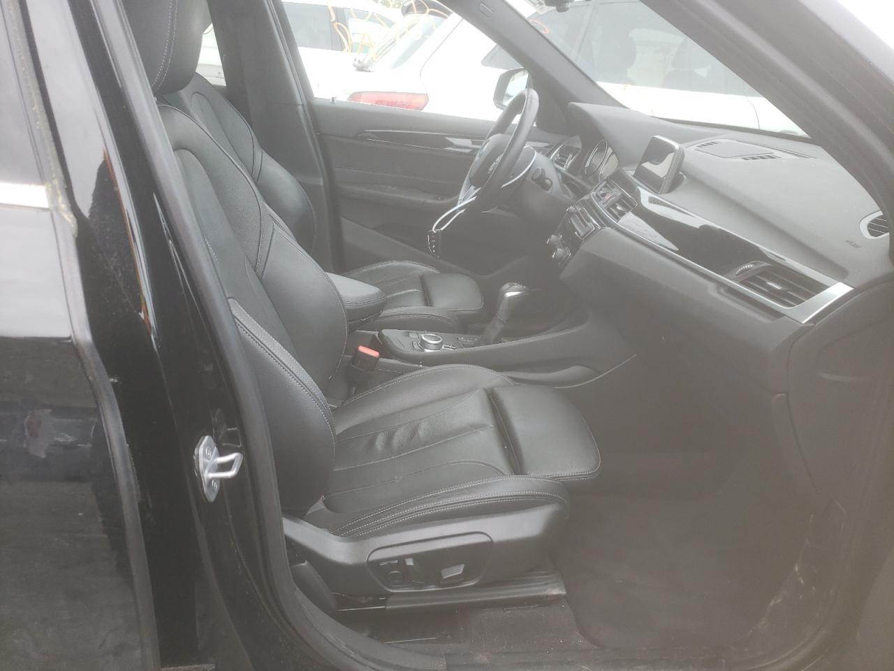 Photo 5 from auction – 2018 BMW X1 XDRIVE2 with VIN WBXHT3C32J5L29050