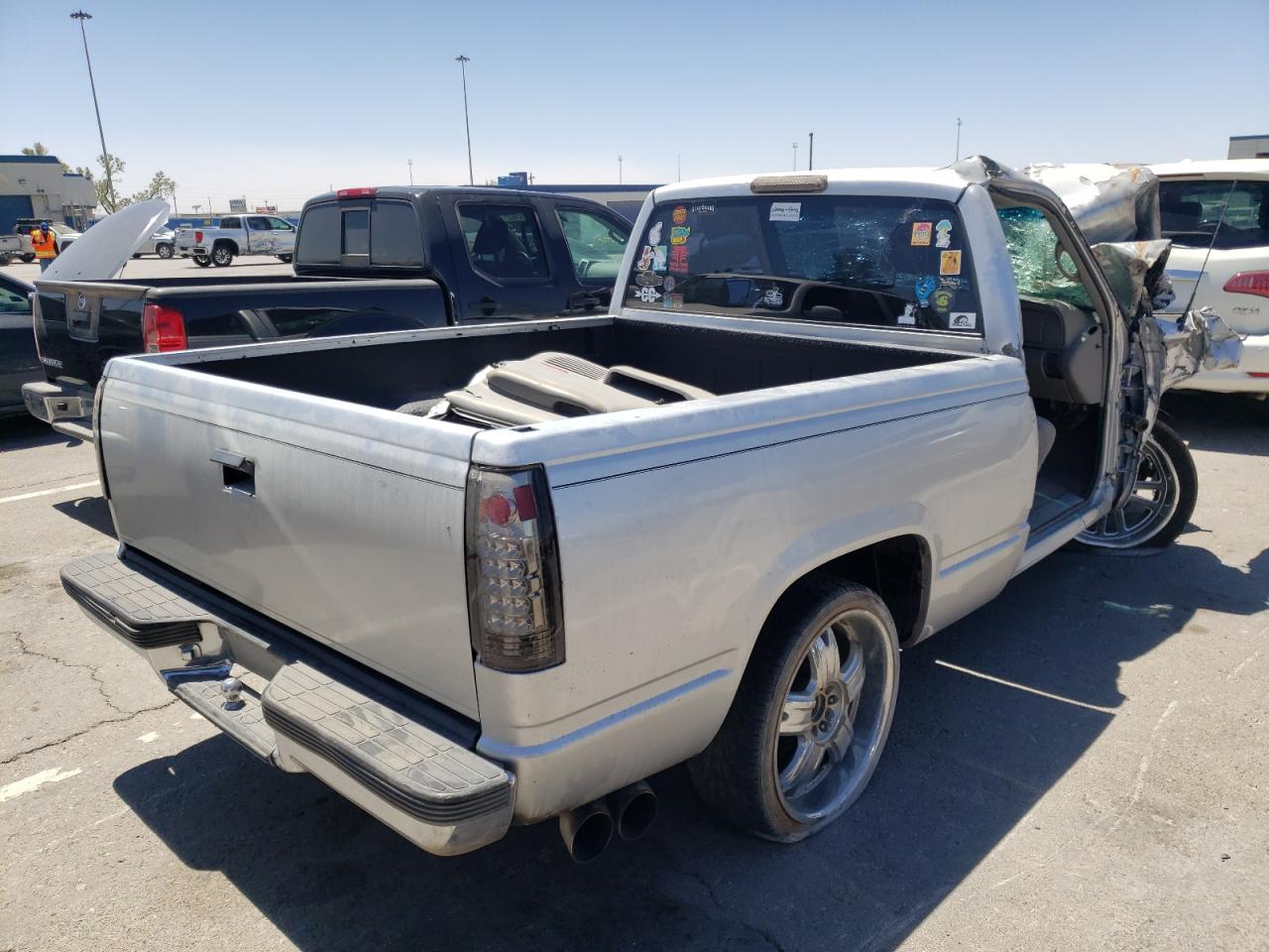 Photo 4 from auction – 1998 GMC SIERRA C15 with VIN 1GTEC14M4WZ536731