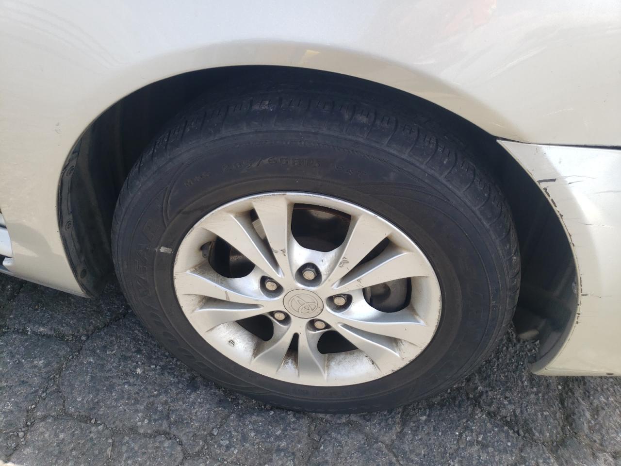 Photo 9 from auction – 2005 TOYOTA CAMRY LE with VIN 4T1BF32K65U104124