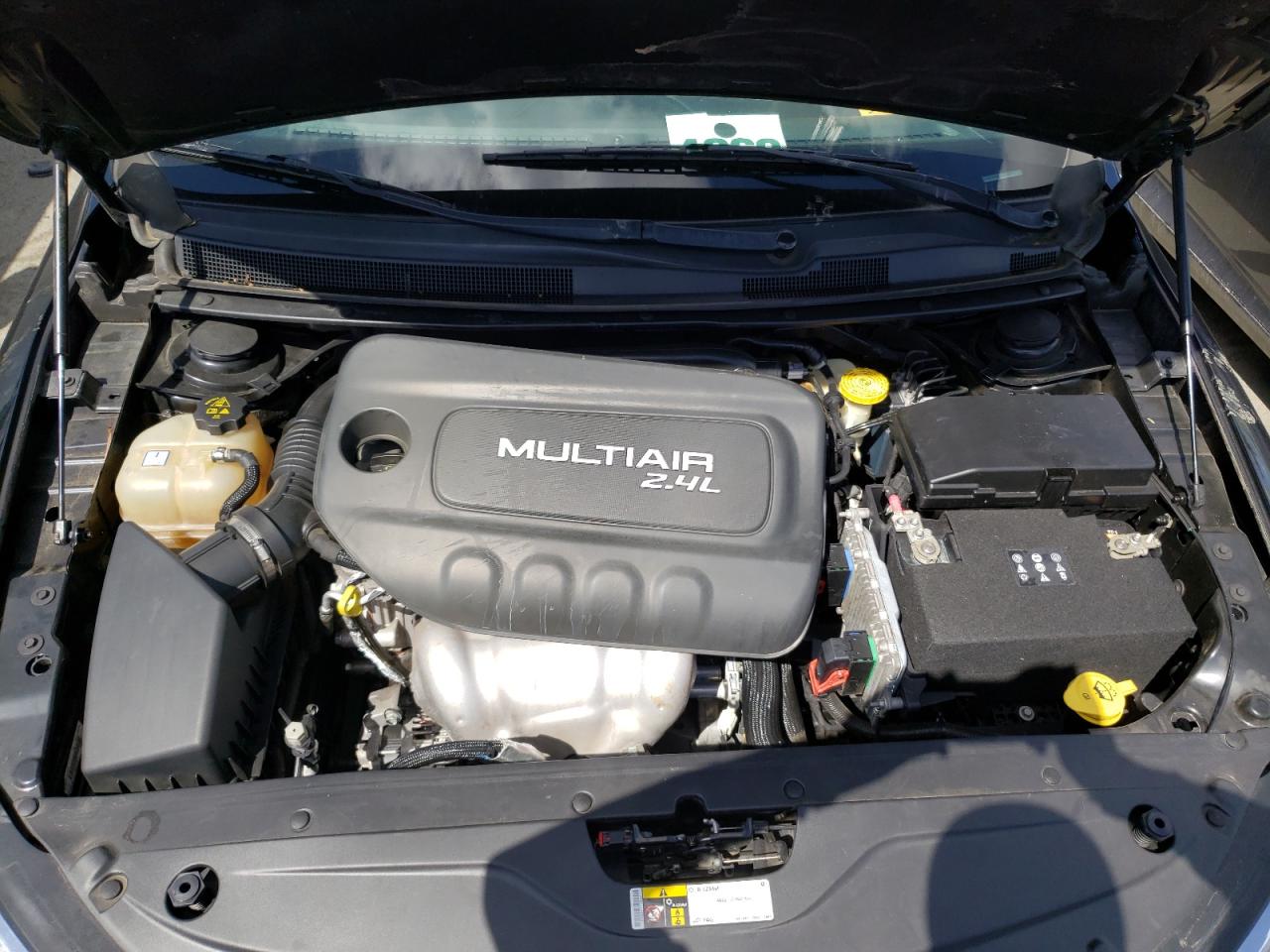 Foto 7 de la subasta – 2015 CHRYSLER 200 C con VIN 1C3CCCCB6FN671112