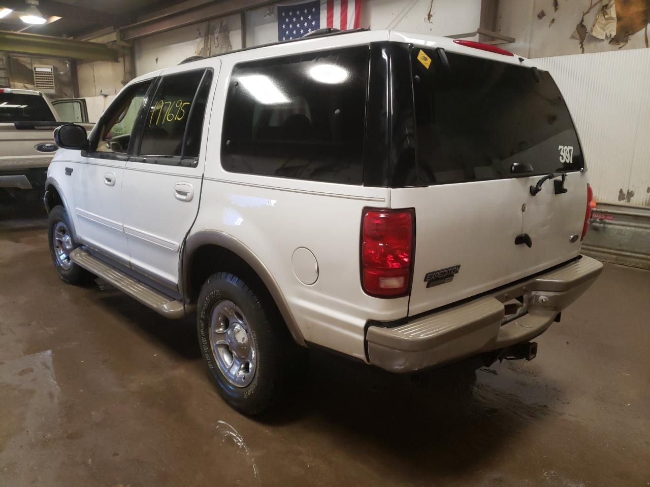 Photo 3 from auction – 2001 FORD EXPEDITION with VIN 1FMPU18L21LA60073