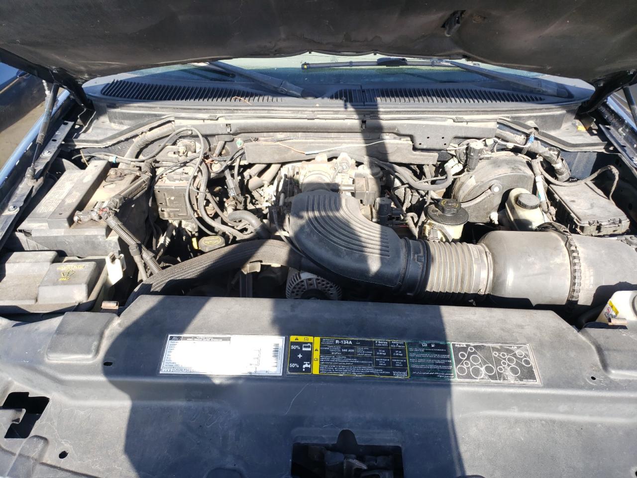 Photo 7 from auction – 2002 FORD F150 with VIN 1FTRX17W42NA69900