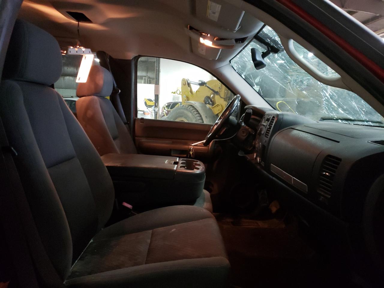 Photo 5 from auction – 2009 GMC SIERRA K15 with VIN 2GTEK290691102466