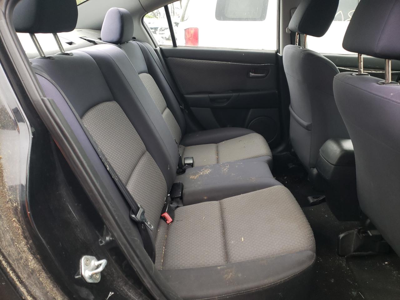 Photo 6 from auction – 2005 MAZDA 3 I with VIN JM1BK12F051280465