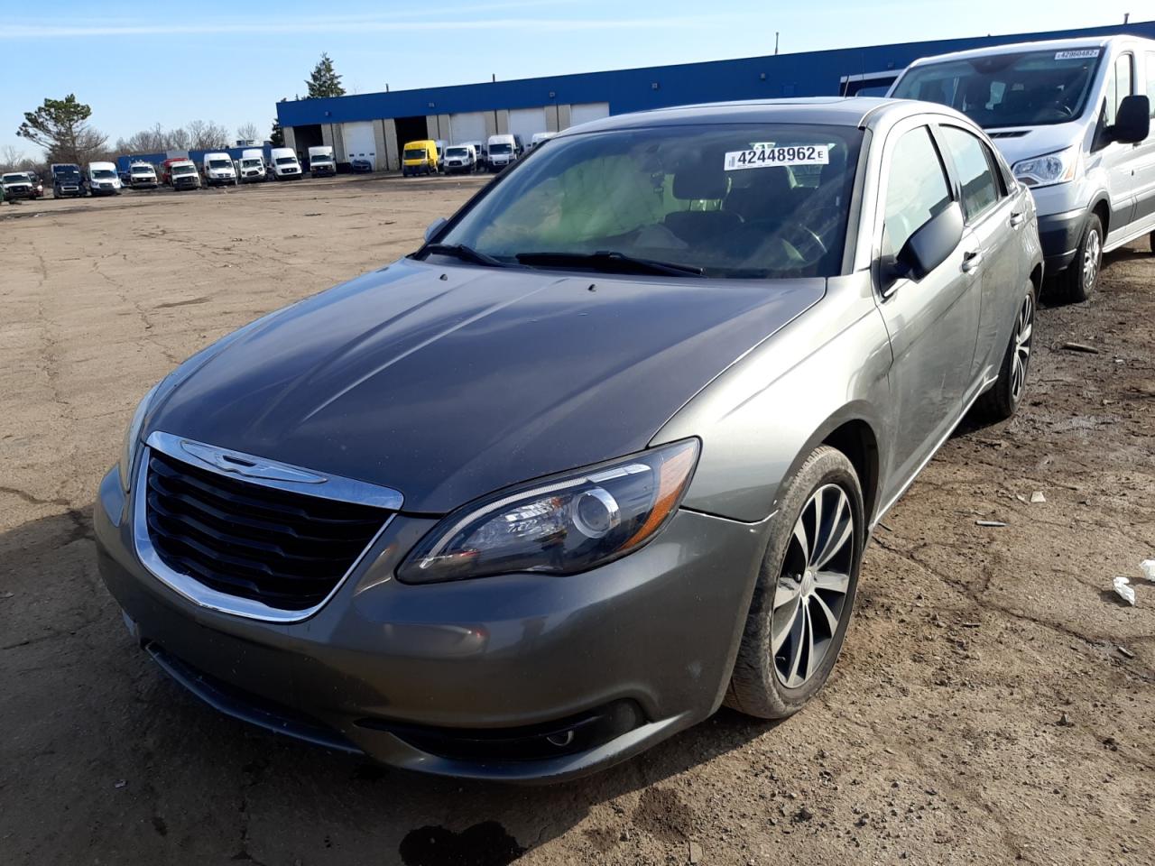 Photo 2 from auction – 2011 CHRYSLER 200 S with VIN 1C3BC8FG5BN577720