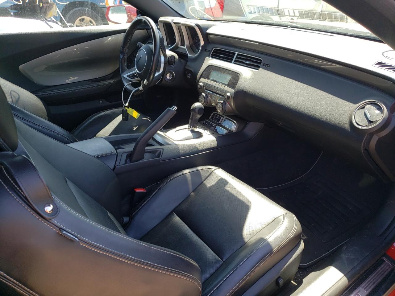 Photo 5 from auction – 2011 CHEVROLET CAMARO 2SS with VIN 2G1FK3DJ1B9199778