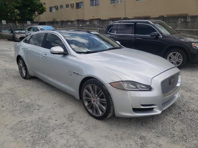 Photo 4 from auction – 2016 JAGUAR XJL SUPERC with VIN SAJWA2GE2GMV93000