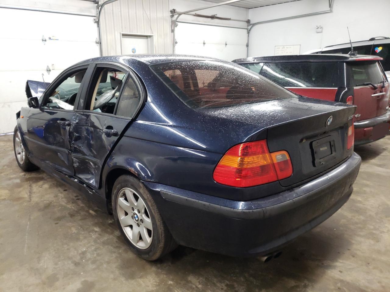 Photo 3 from auction – 2002 BMW 325 I with VIN WBAET37402NG72623