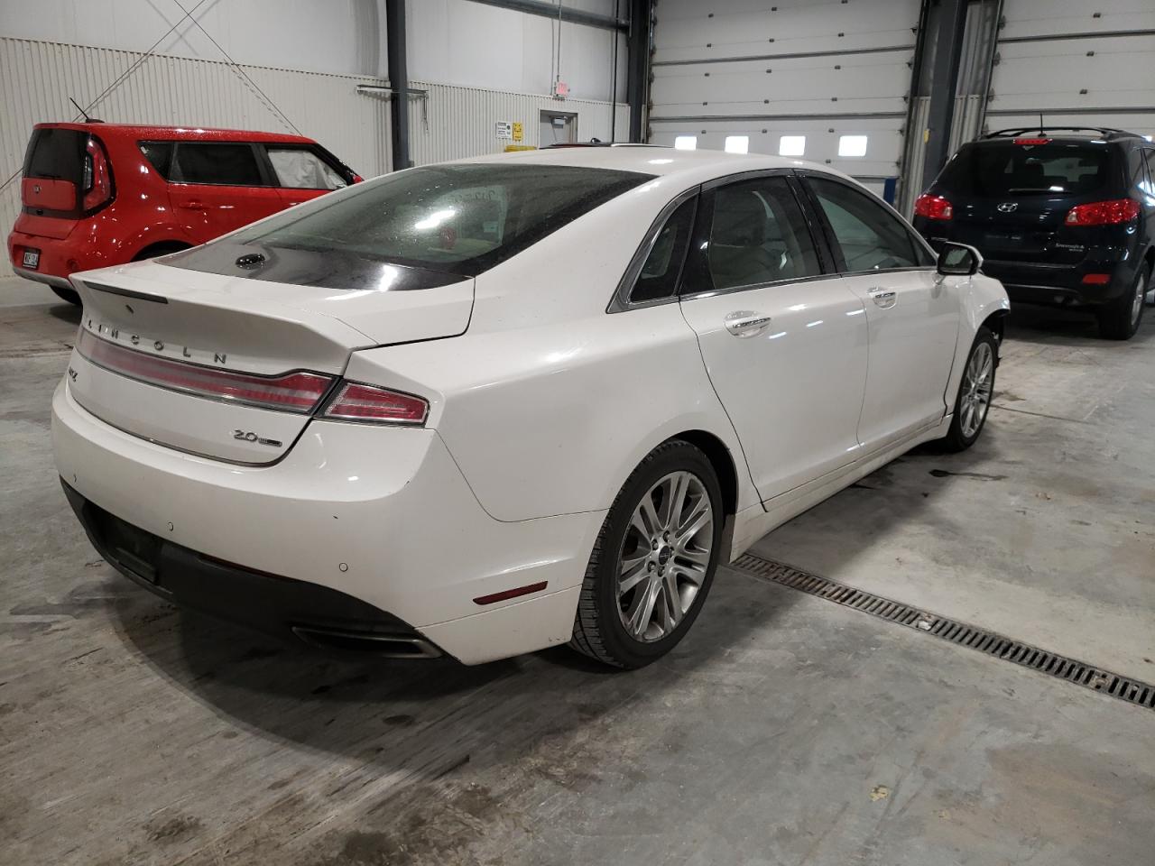 Photo 4 from auction – 2015 LINCOLN MKZ with VIN 3LN6L2G99FR602806