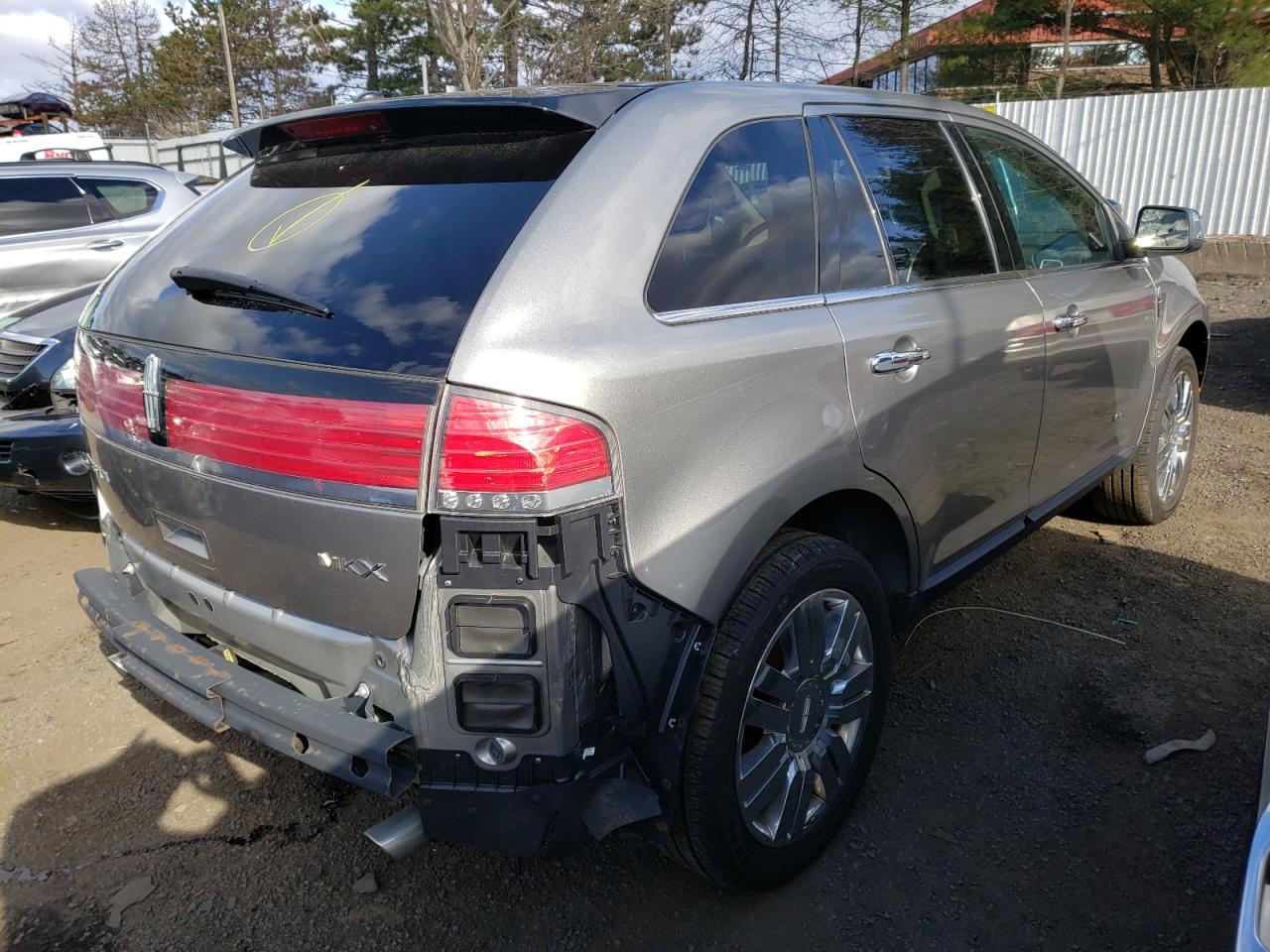 Photo 4 from auction – 2008 LINCOLN MKX with VIN 2LMDU88C58BJ12063