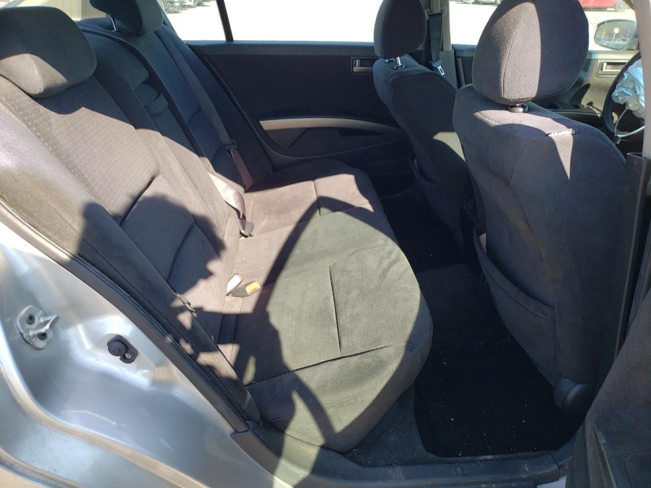 Photo 6 from auction – 2004 NISSAN MAXIMA SE with VIN 1N4BA41E24C824079