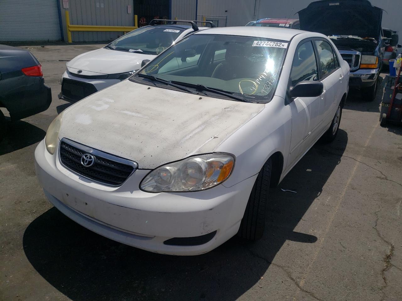 Photo 2 from auction – 2007 TOYOTA COROLLA CE with VIN 1NXBR32E57Z773344