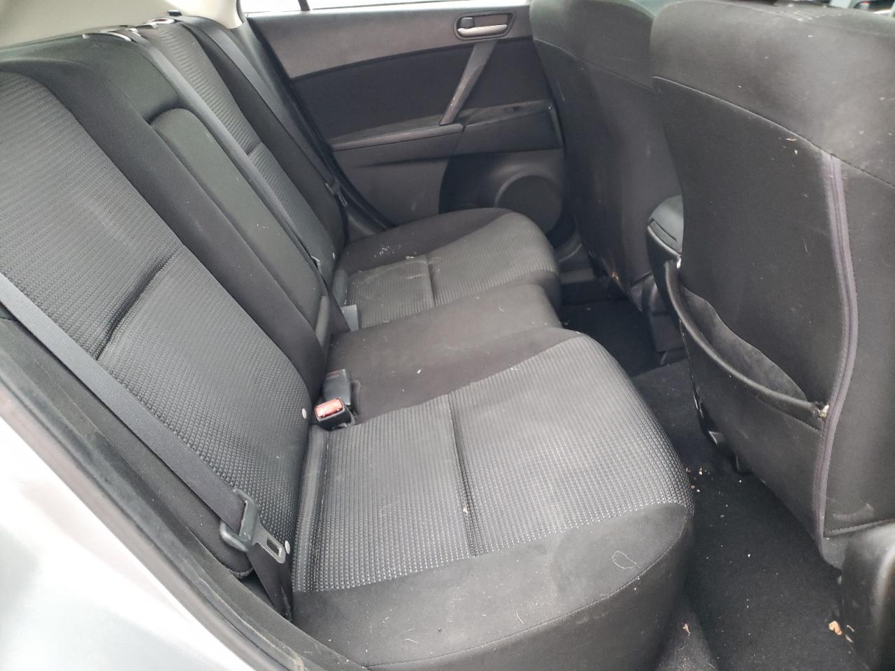 Photo 6 from auction – 2012 MAZDA 3 I with VIN JM1BL1L70C1593162