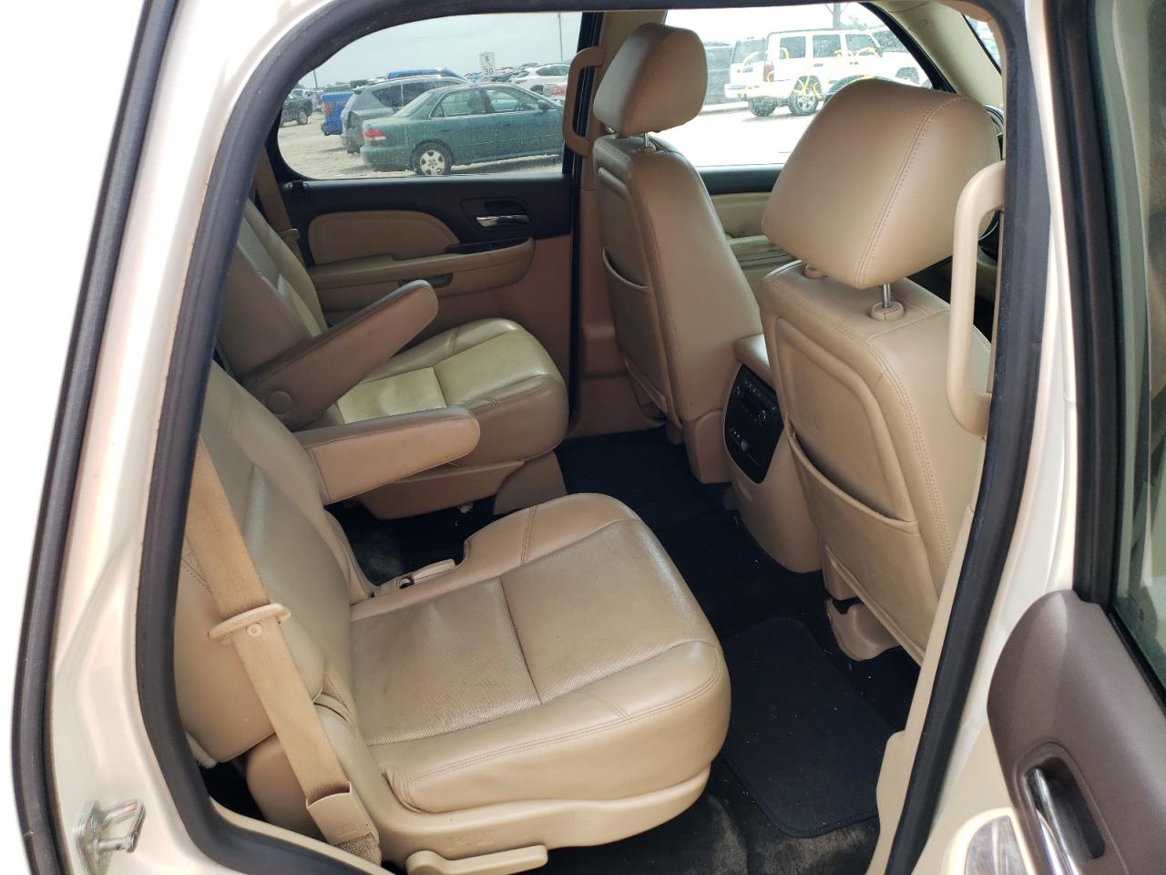 Photo 6 from auction – 2013 GMC YUKON DENA with VIN 1GKS1EEF7DR348531