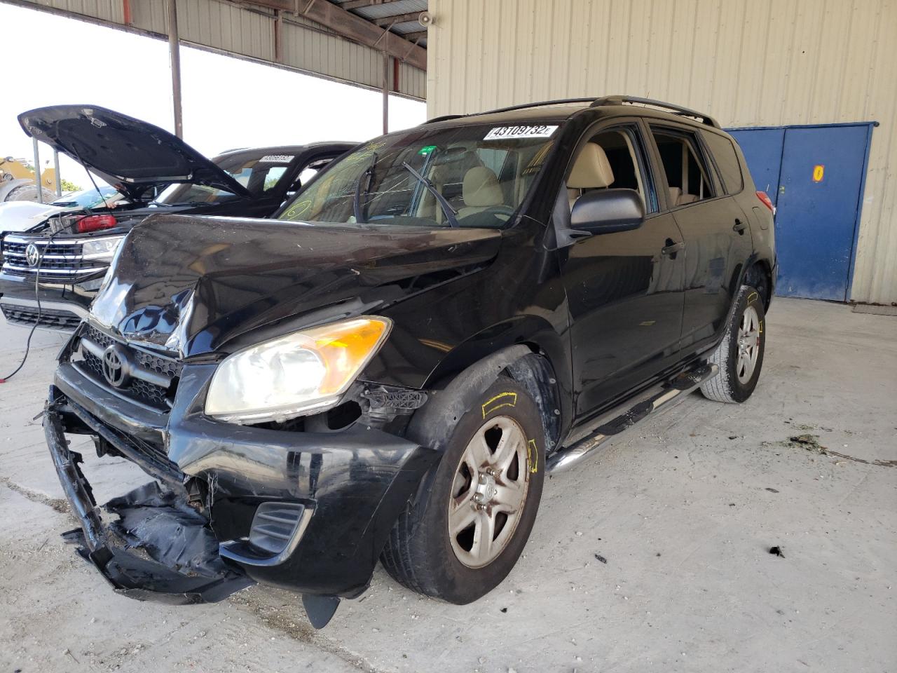Photo 2 from auction – 2009 TOYOTA RAV4 with VIN 2T3ZF33V39W012778