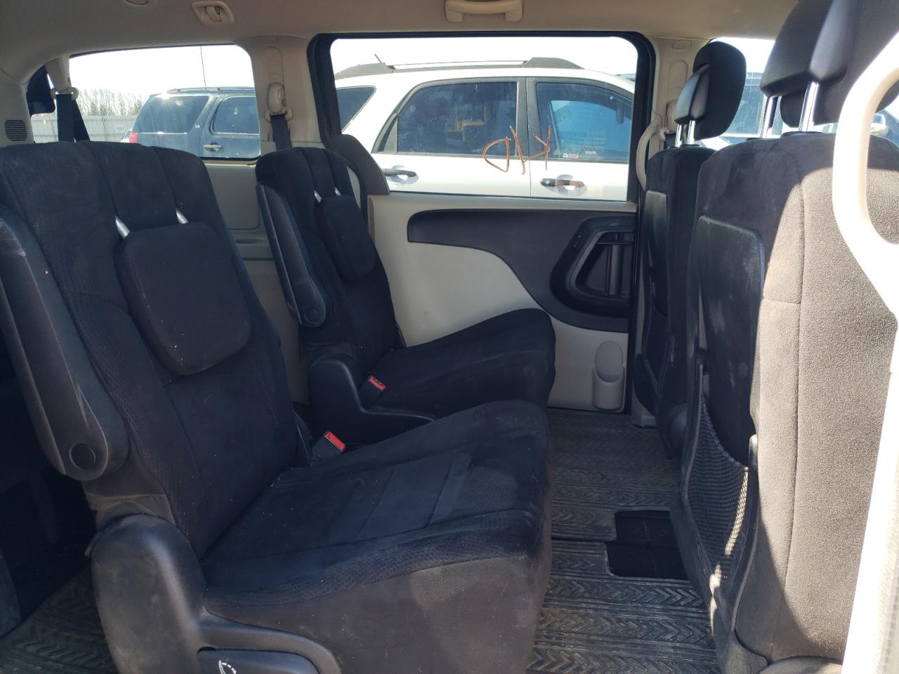 Photo 6 from auction – 2011 DODGE GRAND CARA with VIN 2D4RN4DG2BR762247