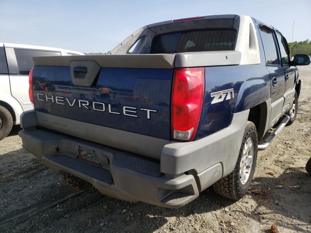 Photo 4 from auction – 2002 CHEVROLET AVALANCHE with VIN 3GNEK13T52G247242