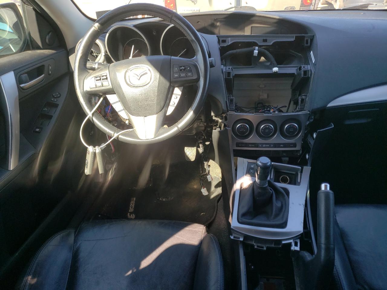 Photo 9 from auction – 2010 MAZDA 3 S with VIN JM1BL1H65A1200463