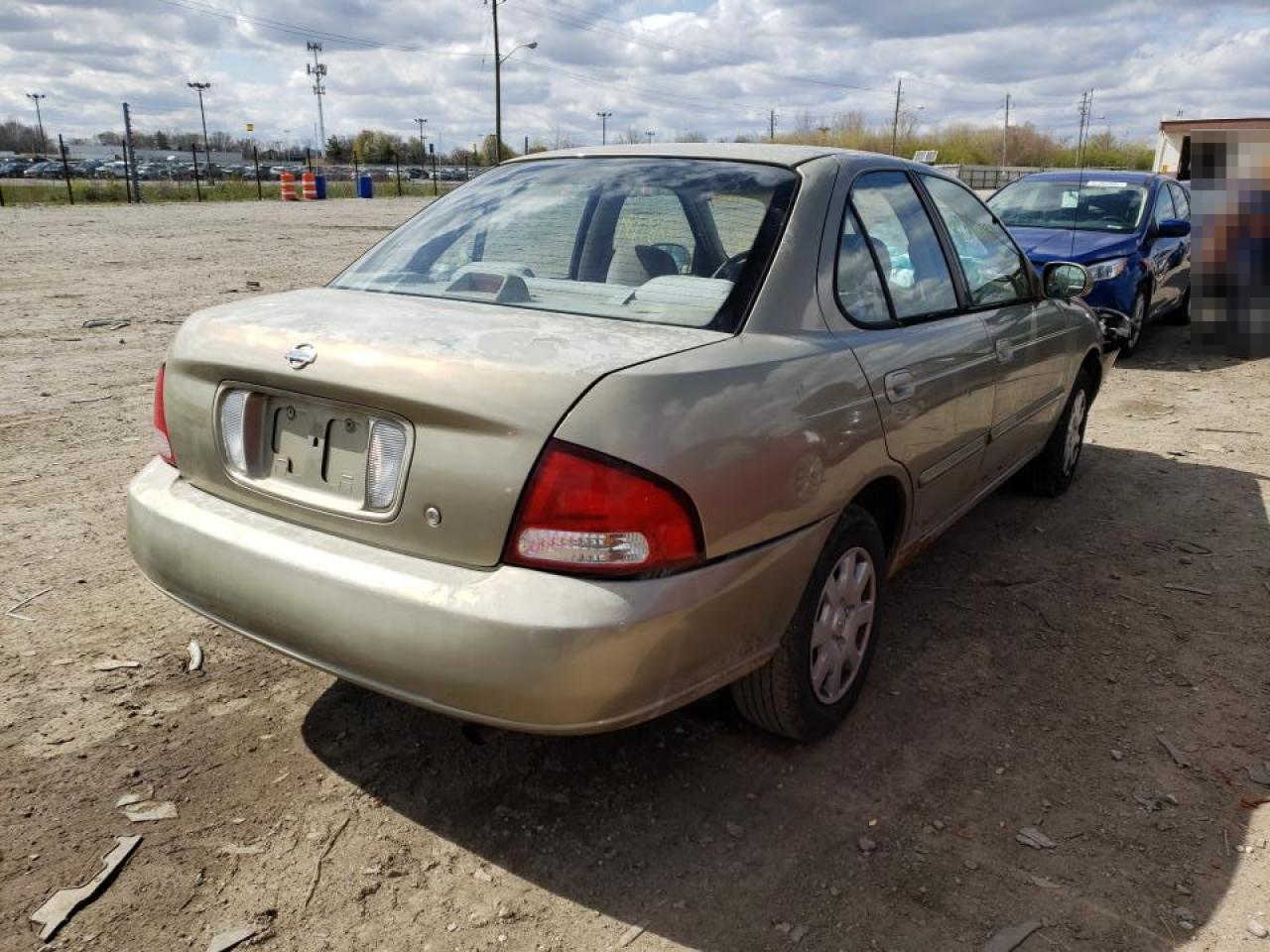 Photo 4 from auction – 2000 NISSAN SENTRA BAS with VIN 3N1CB51D6YL307325