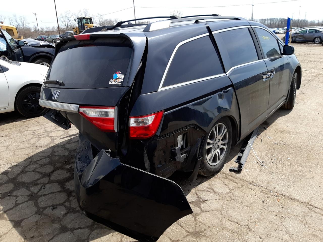 Photo 4 from auction – 2011 HONDA ODYSSEY EX with VIN 5FNRL5H64BB072358