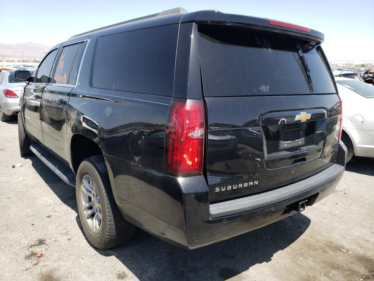 Photo 3 from auction – 2019 CHEVROLET SUBURBAN C with VIN 1GNSCHKC8KR189931
