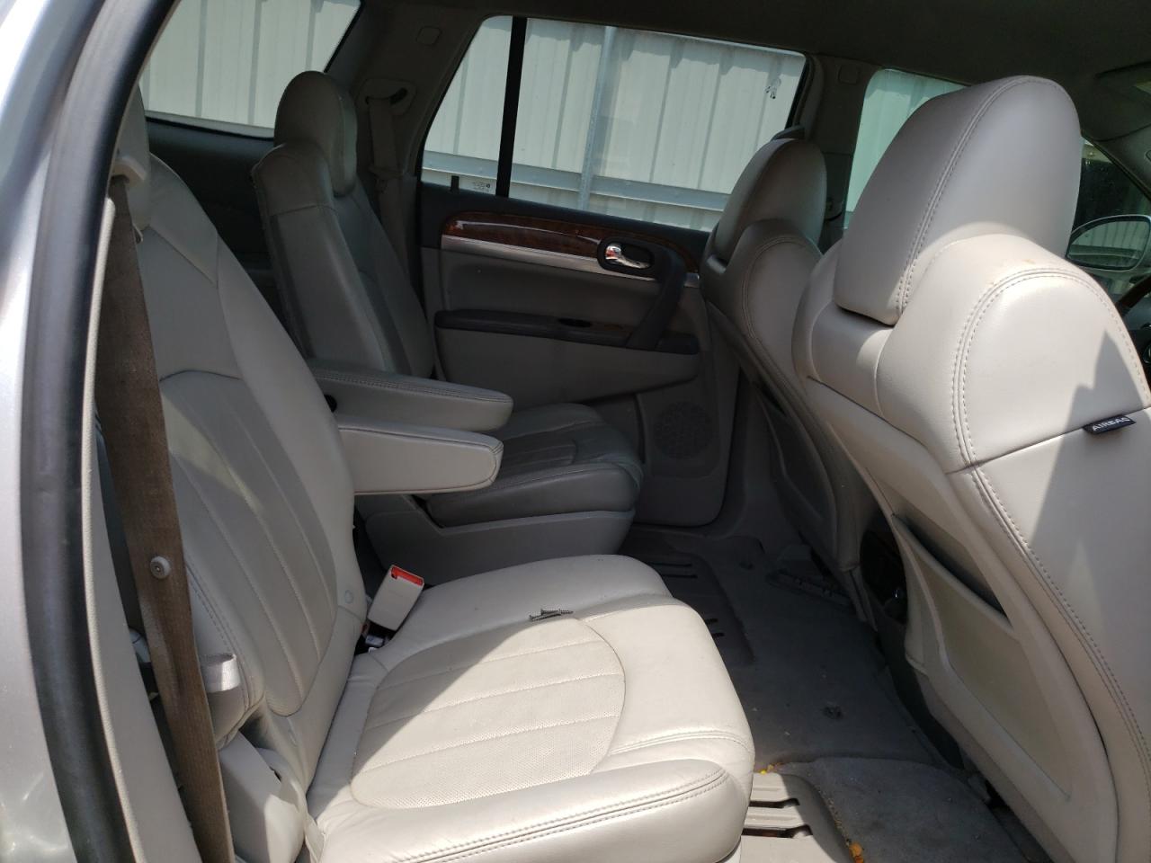 Photo 6 from auction – 2010 BUICK ENCLAVE CX with VIN 5GALRCED1AJ179064