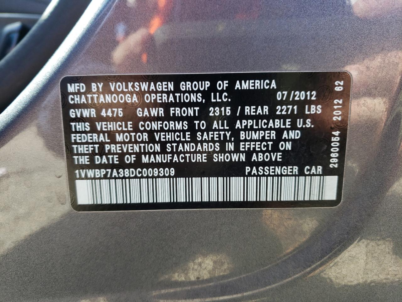 Photo 10 from auction – 2013 VOLKSWAGEN PASSAT SE with VIN 1VWBP7A38DC009309