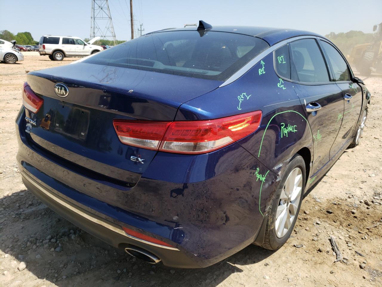 Photo 4 from auction – 2016 KIA OPTIMA EX with VIN 5XXGU4L31GG119216