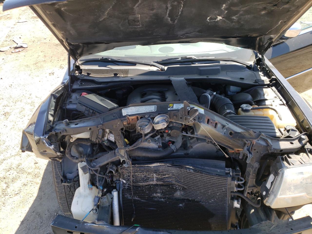 Photo 7 from auction – 2010 CHRYSLER 300 TOURIN with VIN 2C3CA5CV2AH123248