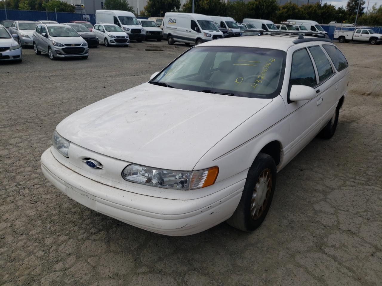 Photo 2 from auction – 1995 FORD TAURUS LX with VIN 1FALP5842SA241607