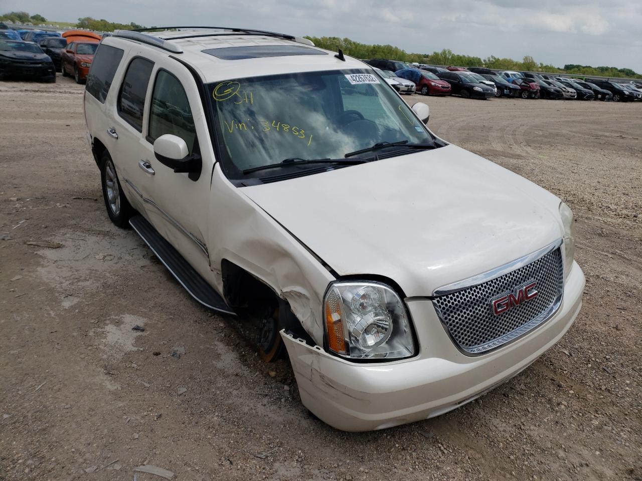 GMC YUKON DENA 2013 with VIN 1GKS1EEF7DR348531 - Photo from auction
