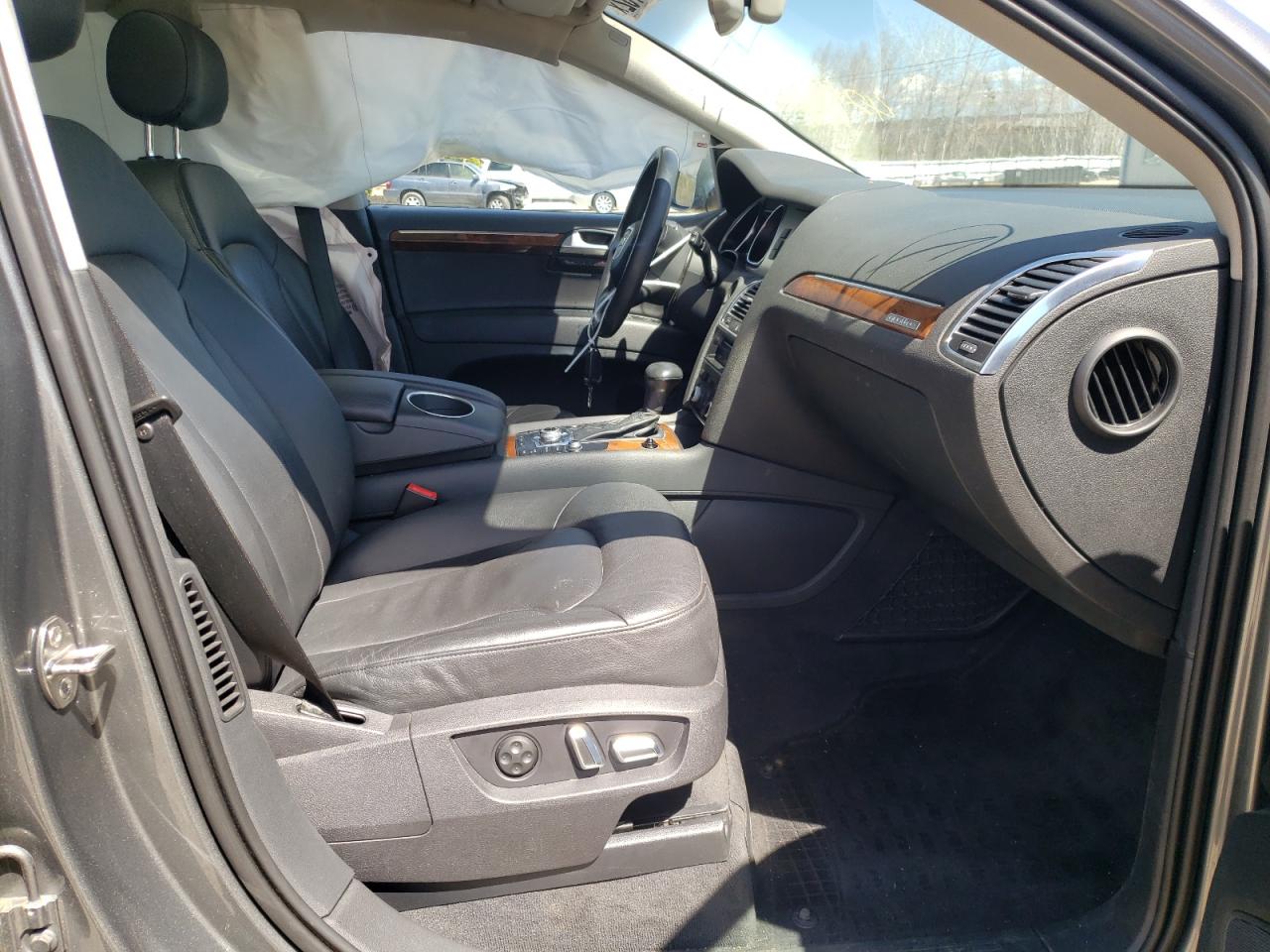 Photo 5 from auction – 2014 AUDI Q7 PREMIUM with VIN WA1LGAFE1ED019409