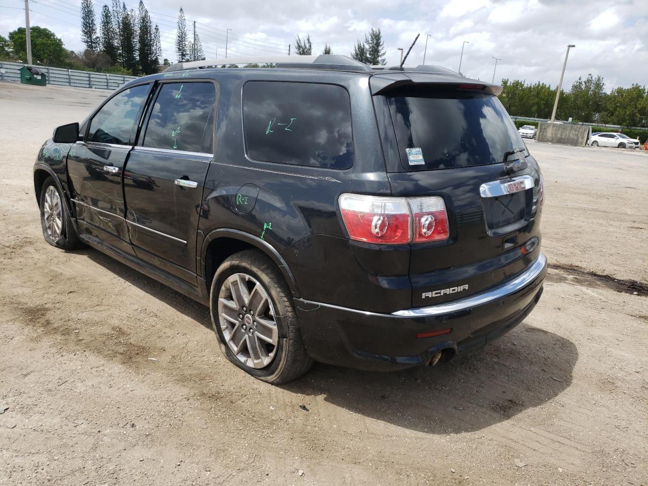 Photo 3 from auction – 2011 GMC ACADIA DEN with VIN 1GKKRTED5BJ397248