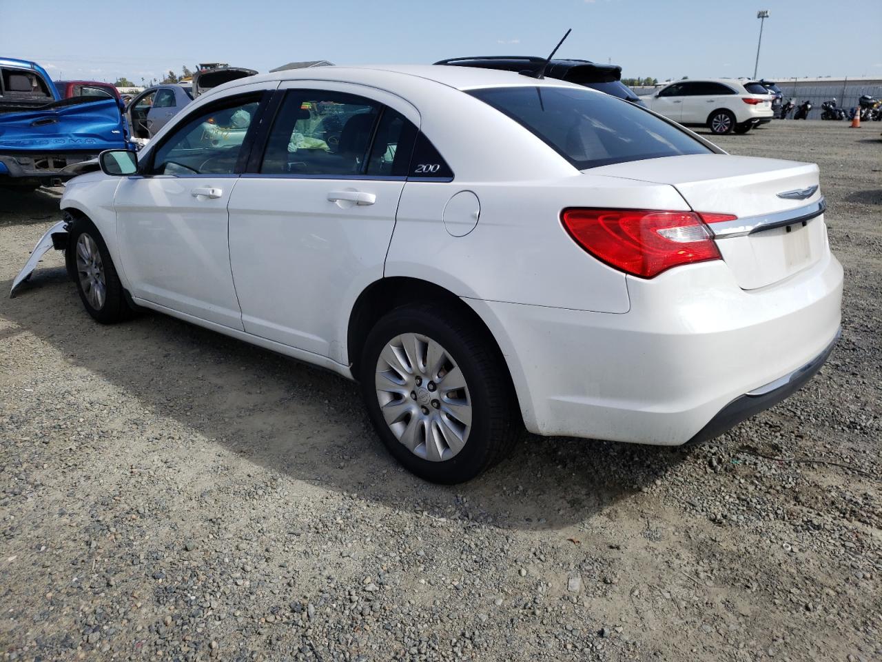Photo 3 from auction – 2014 CHRYSLER 200 LX with VIN 1C3CCBAB9EN206710