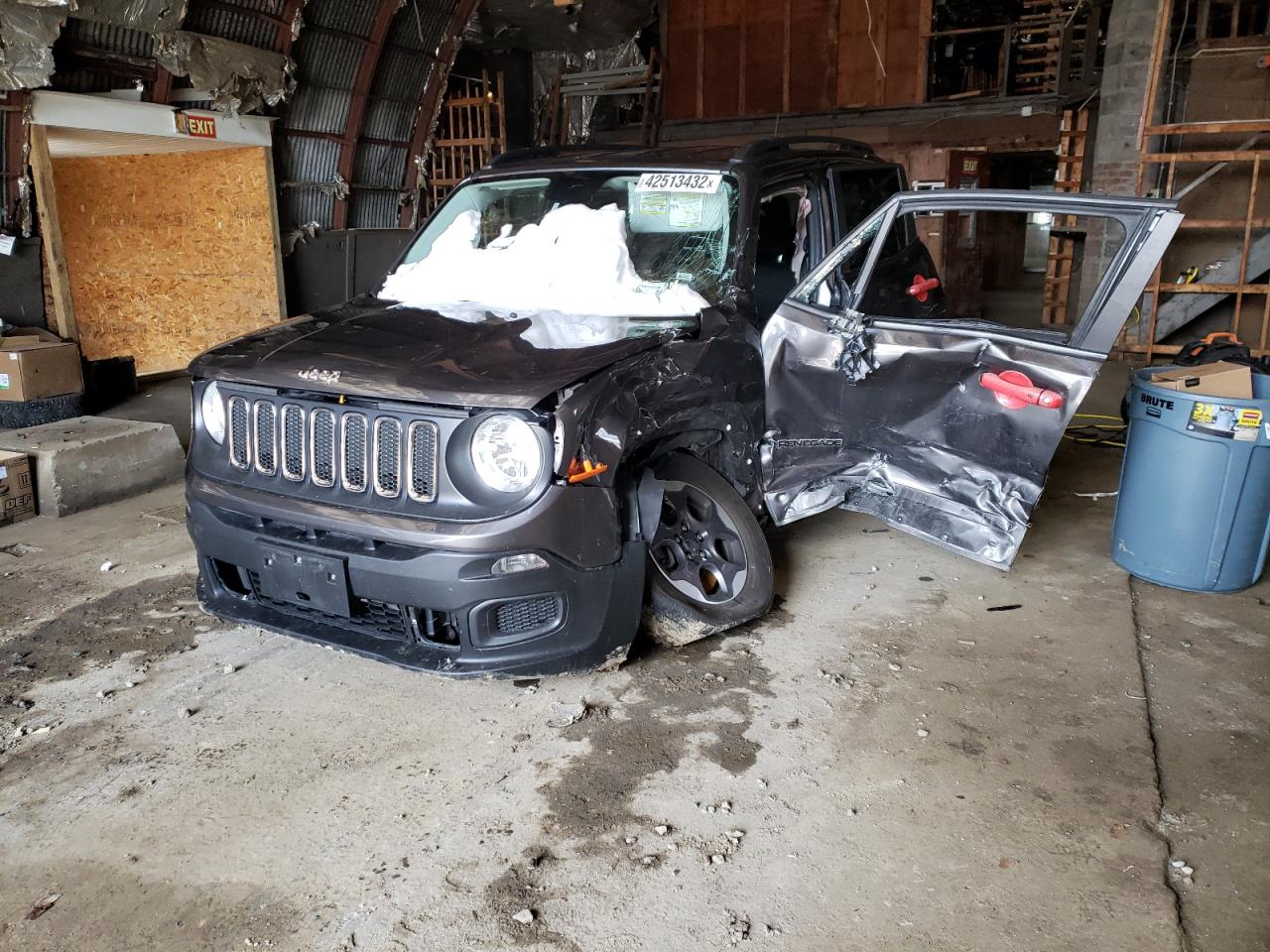 Photo 2 from auction – 2017 JEEP RENEGADE S with VIN ZACCJBAB8HPG65496