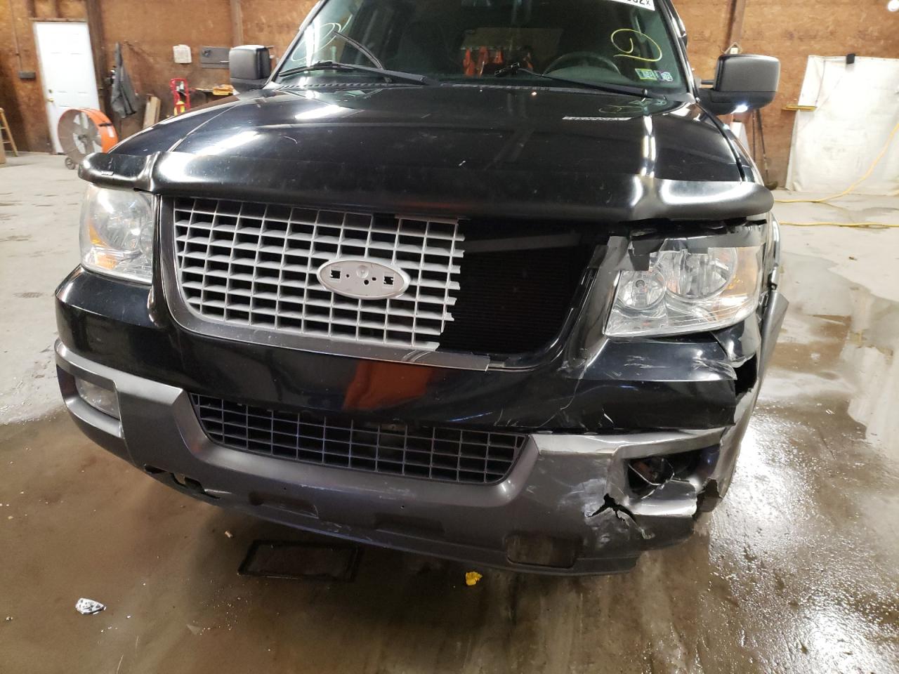 Photo 9 from auction – 2004 FORD EXPEDITION with VIN 1FMFU16L34LA82442