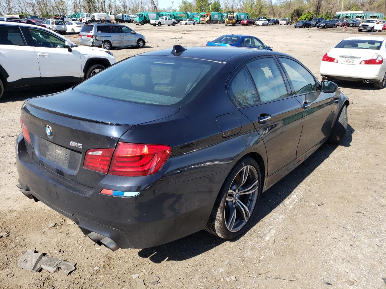 Photo 4 from auction – 2013 BMW M5 with VIN WBSFV9C56DD096005