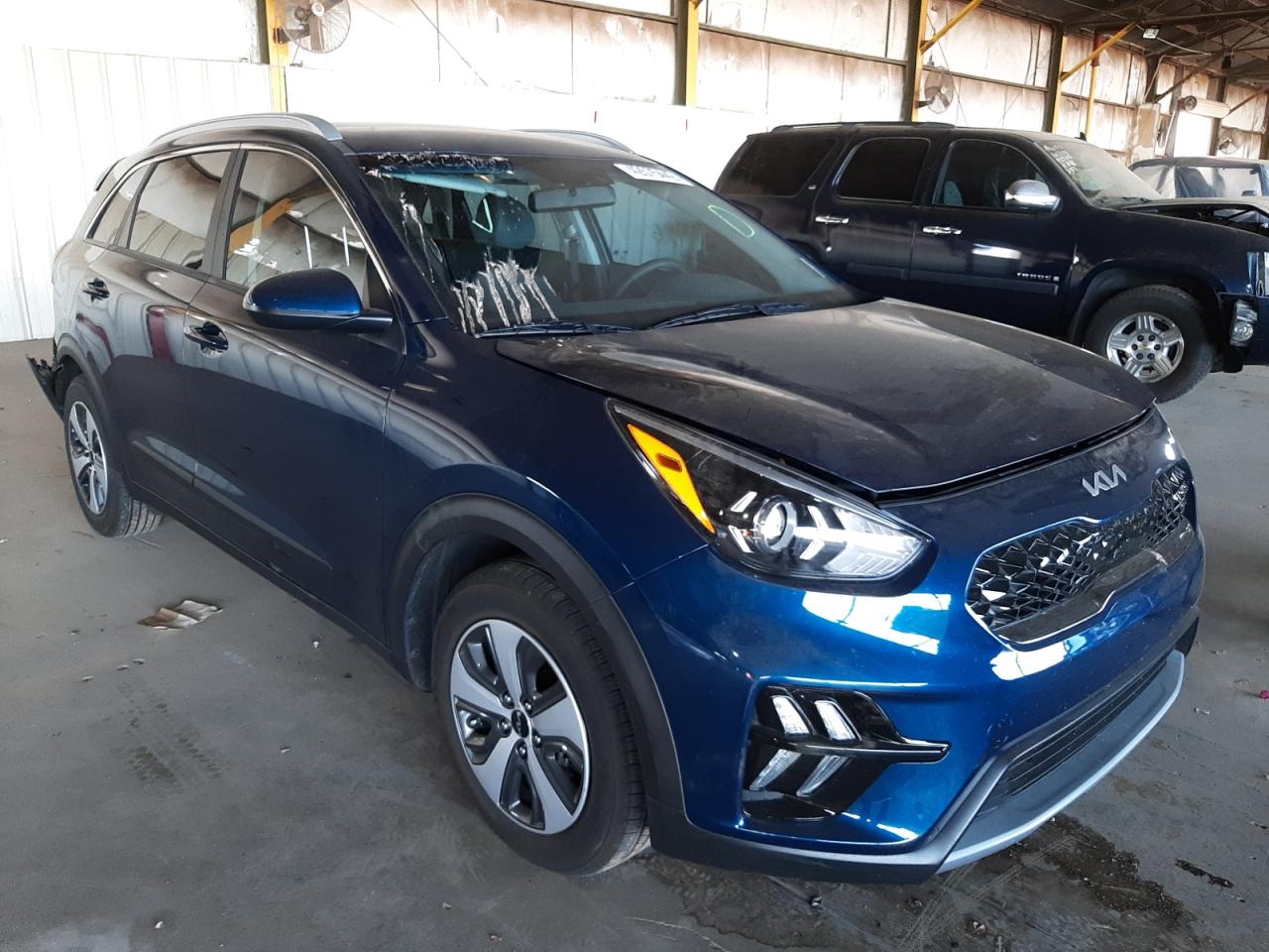 KIA NIRO LX 2022 with VIN KNDCB3LC7N5500486 - Photo from auction