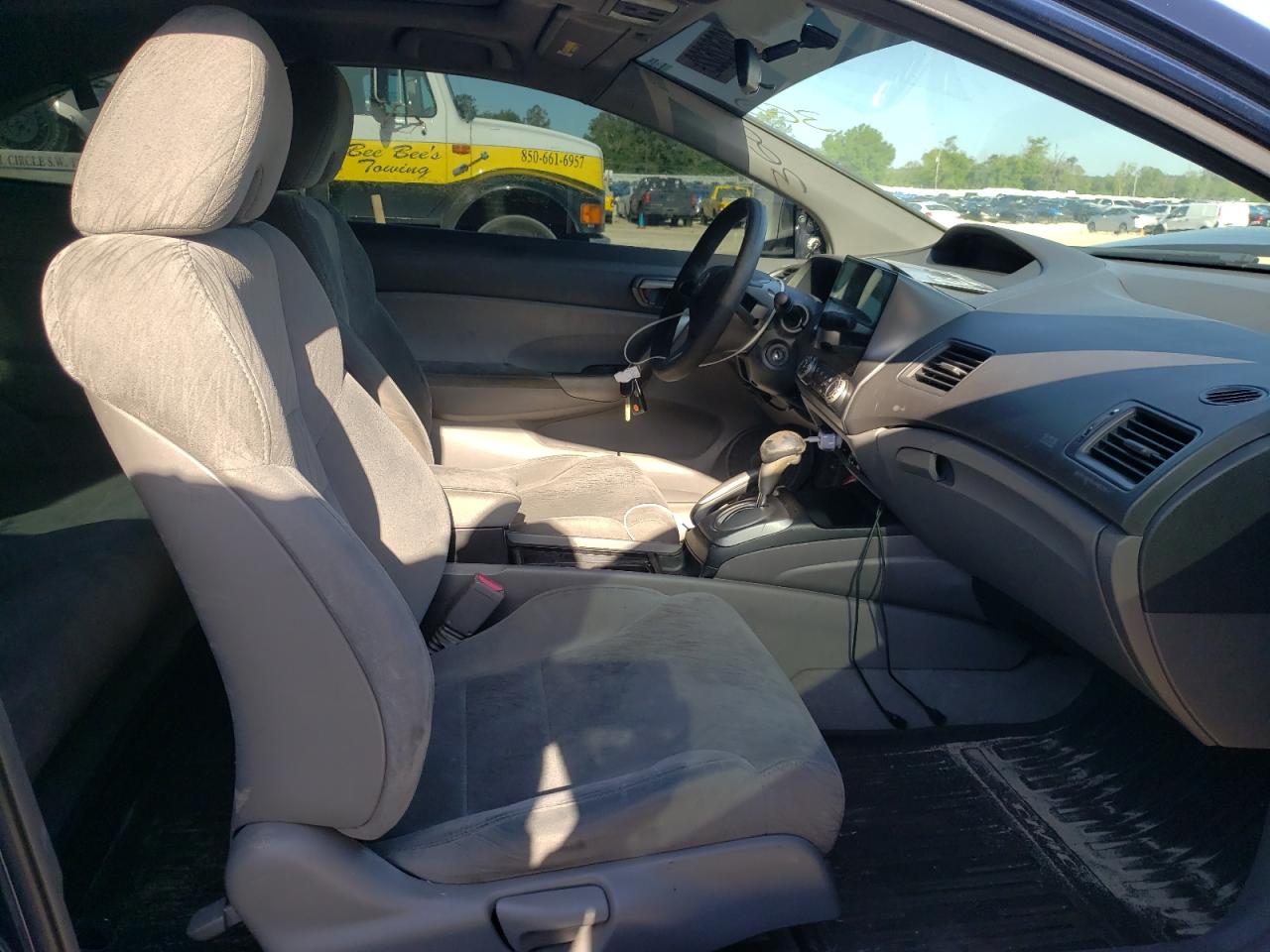 Photo 5 from auction – 2008 HONDA CIVIC EX with VIN 2HGFG12868H522753