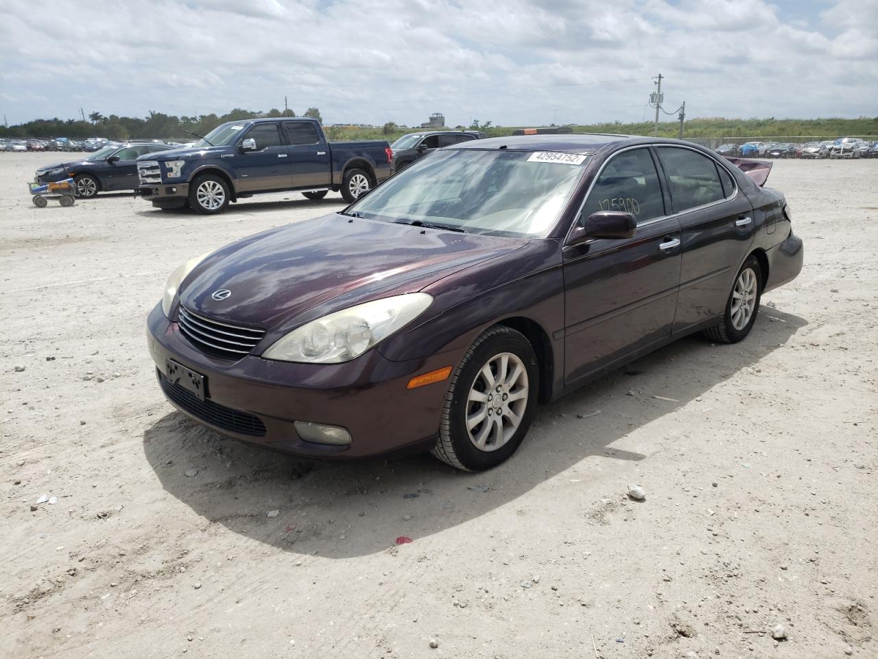 Photo 2 from auction – 2004 LEXUS ES 330 with VIN JTHBA30G140020931