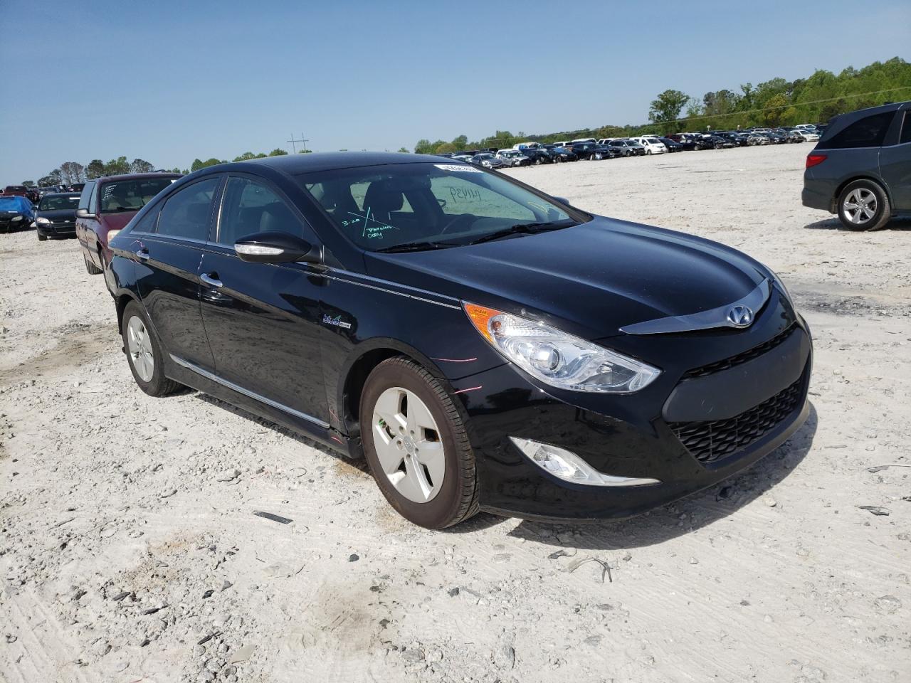 HYUNDAI SONATA HYB 2012 with VIN KMHEC4A47CA019127 - Photo from auction