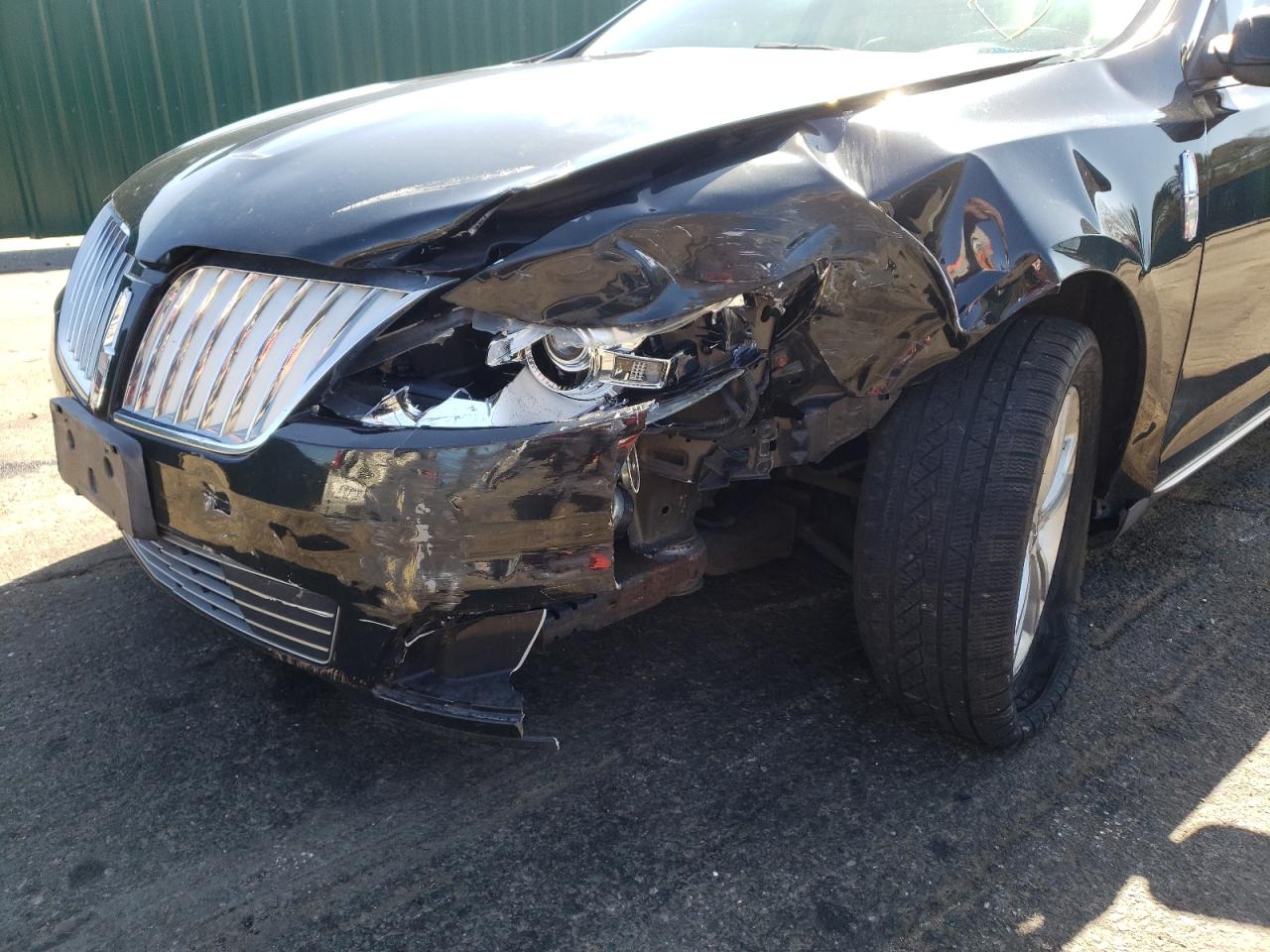 Photo 9 from auction – 2009 LINCOLN MKS with VIN 1LNHM93R49G609016