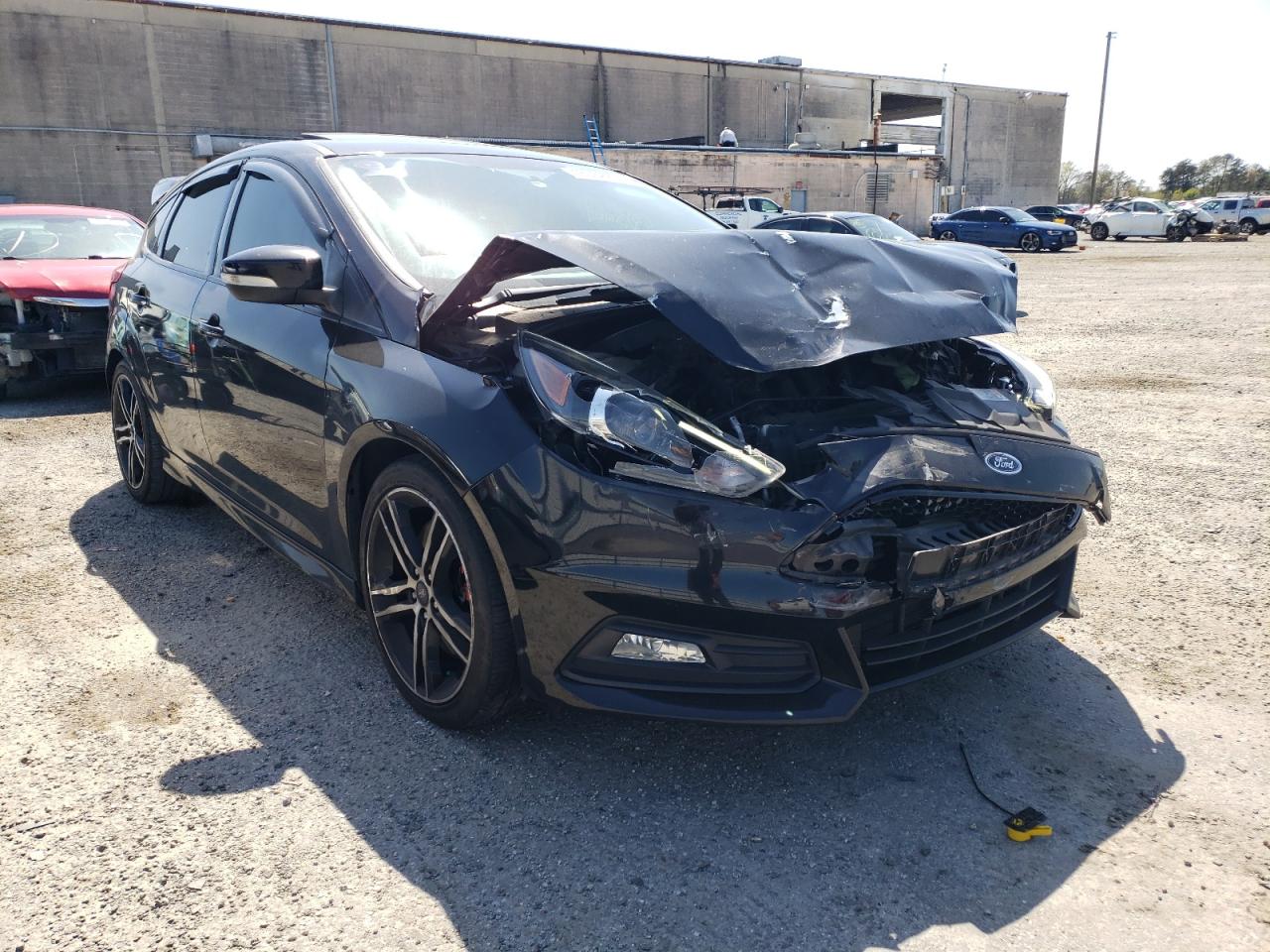 Zdjęcie 9 z aukcji – 2017 FORD FOCUS ST z VIN 1FADP3L94HL208763