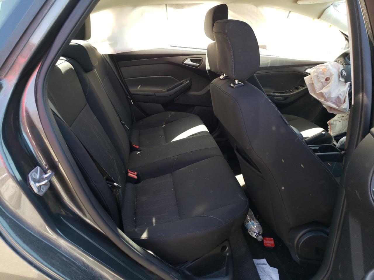 Photo 6 from auction – 2018 FORD FOCUS SE with VIN 1FADP3F22JL308946