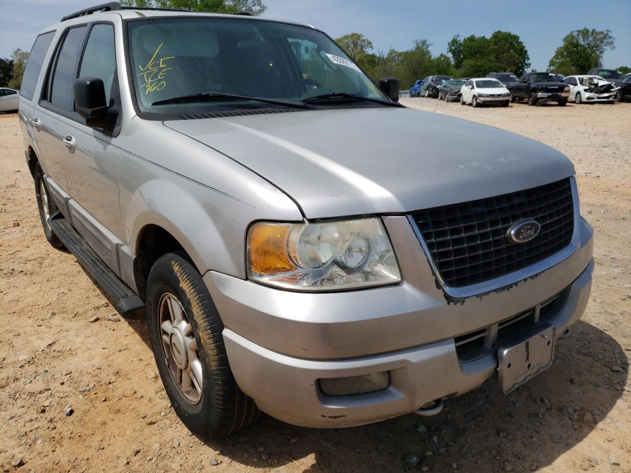 FORD EXPEDITION 2005 مع رقم تعريف المركبة 1FMPU16585LA53557 - صورة من المزاد