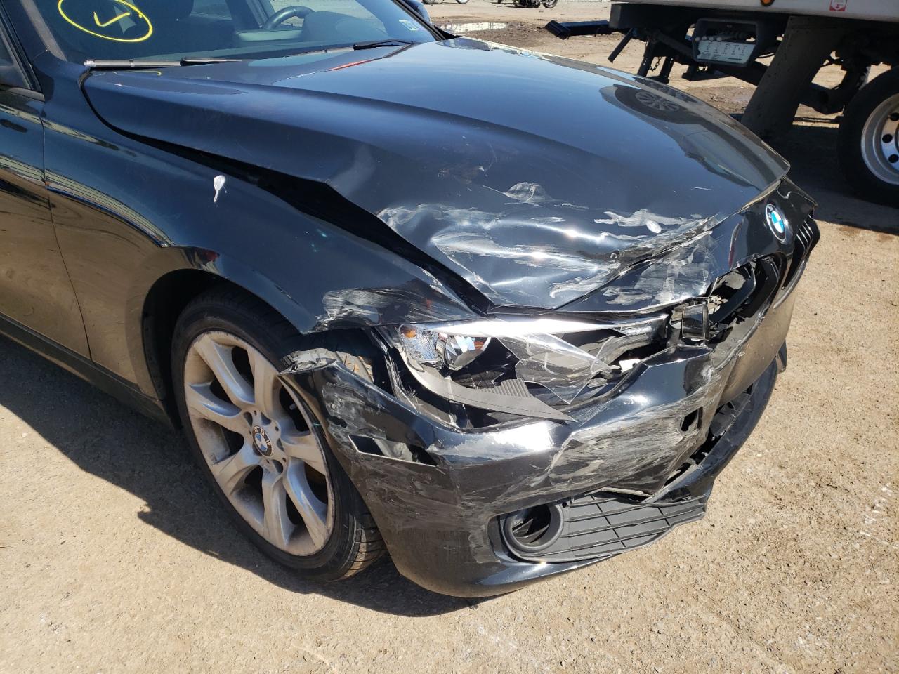 Photo 9 from auction – 2014 BMW 320 I XDRI with VIN WBA3C3G53ENS70192