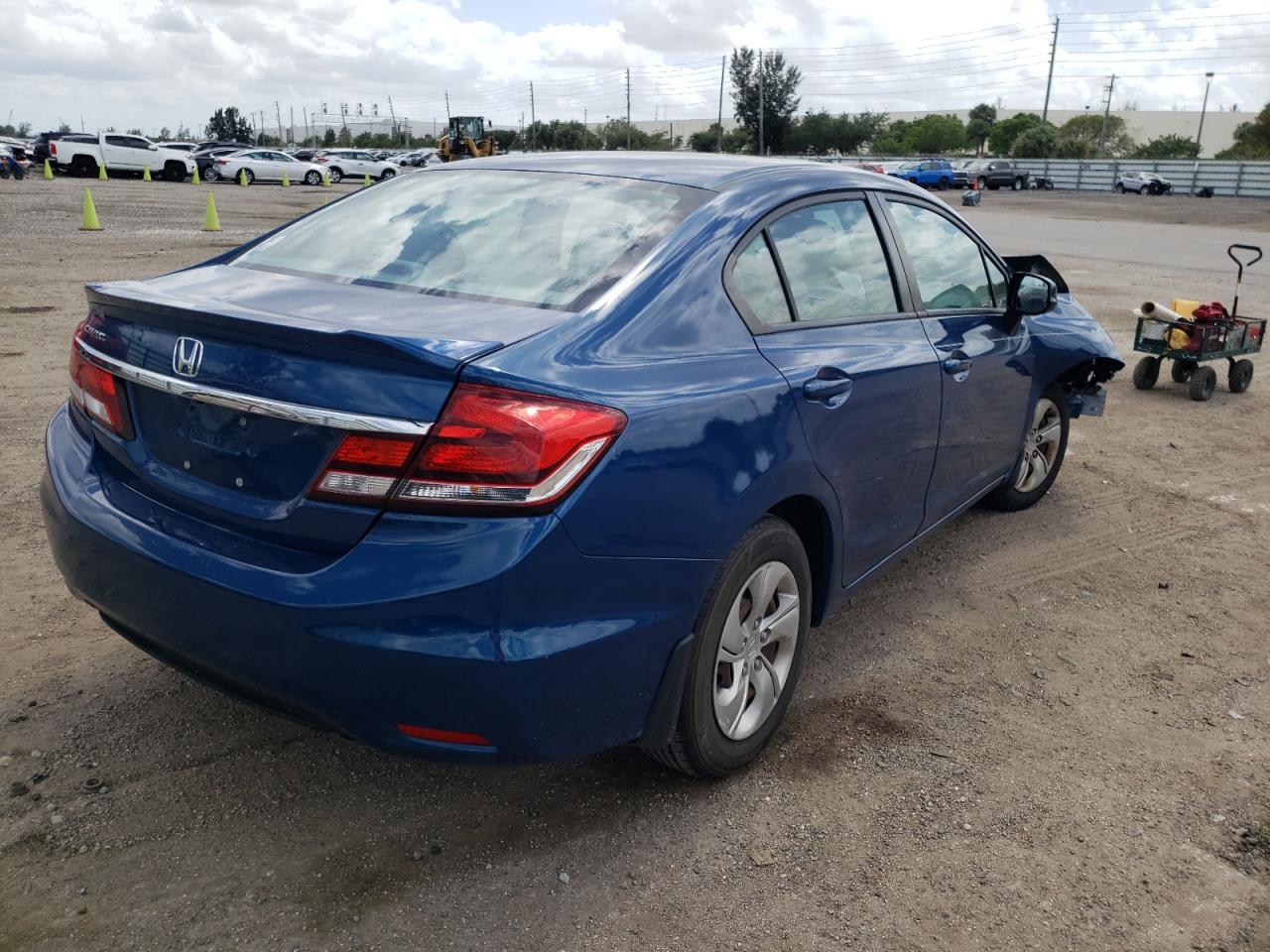 Photo 4 from auction – 2013 HONDA CIVIC LX with VIN 2HGFB2F55DH588497