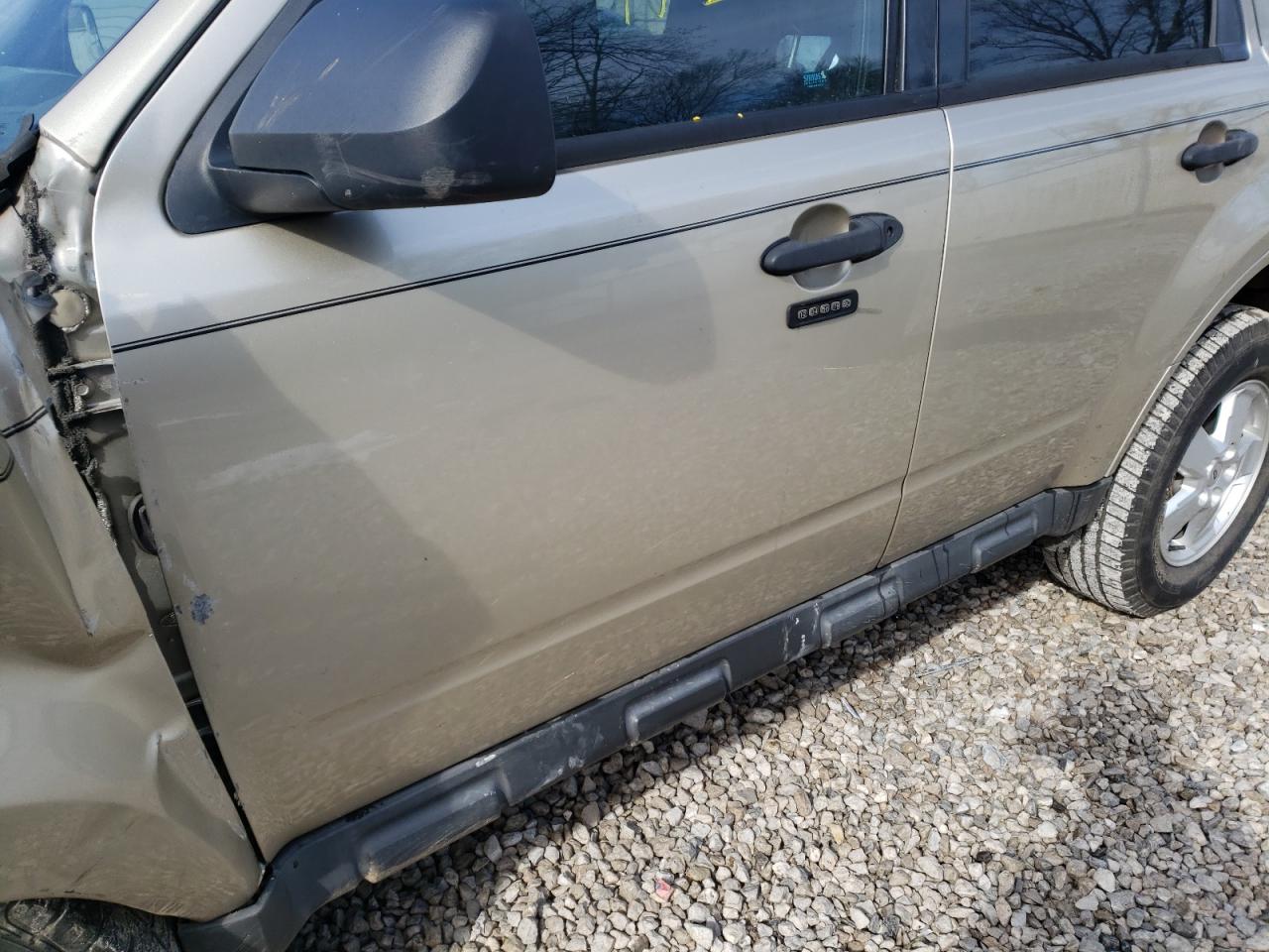 Photo 10 from auction – 2010 FORD ESCAPE XLT with VIN 1FMCU0DG0AKC14657